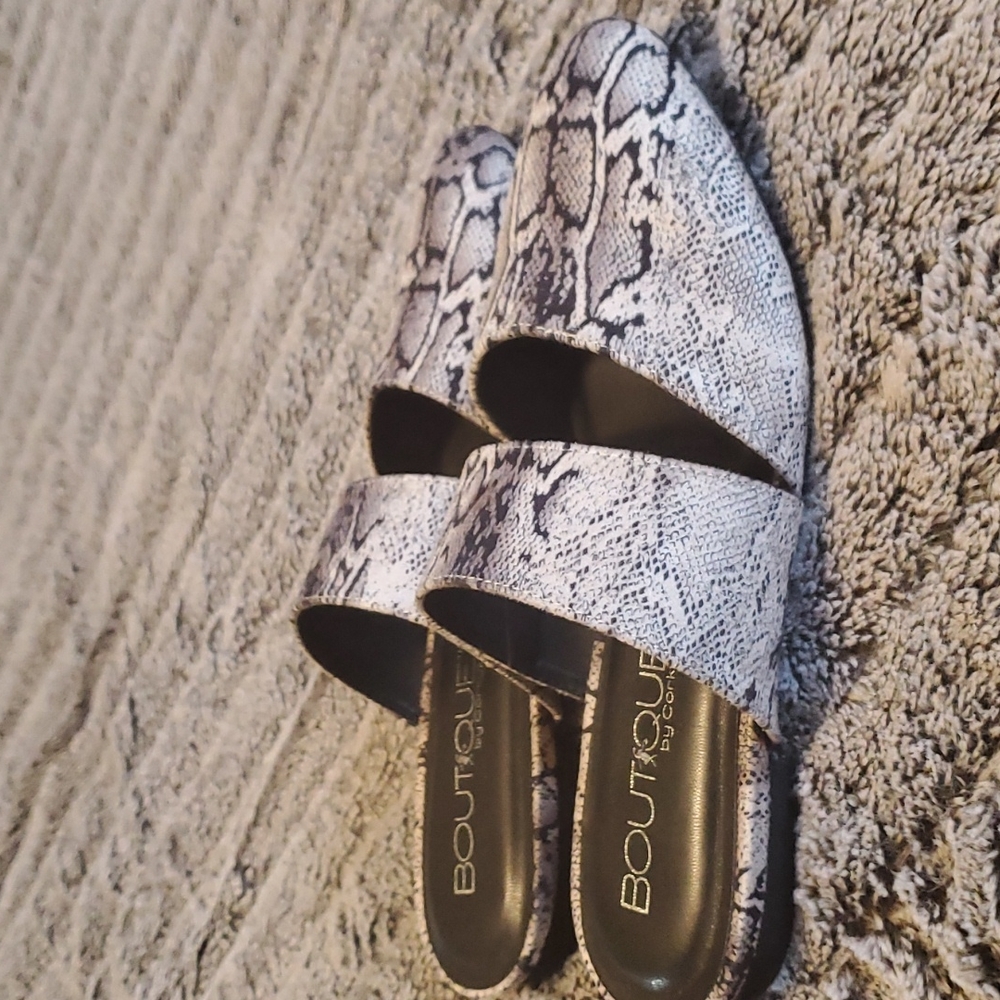 Boutique by Corky's slip on mule shoe